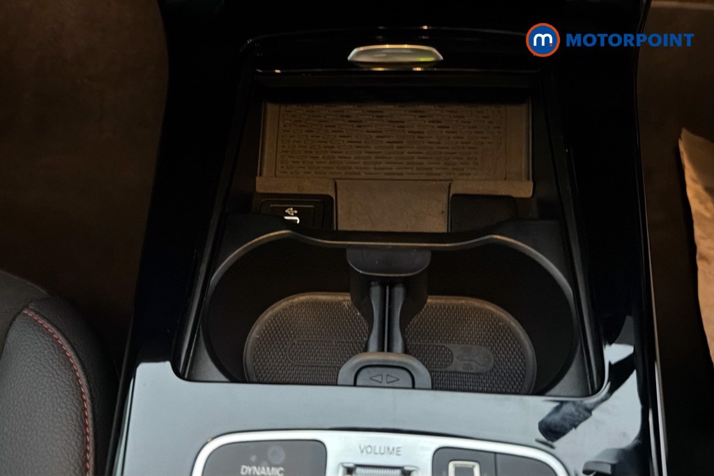 Mercedes-Benz A Class Amg Line Automatic Petrol Hatchback - Stock Number (1632315) - 16th supplementary image