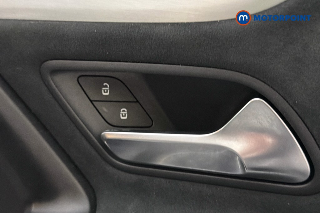 Mercedes-Benz A Class Amg Line Automatic Petrol Hatchback - Stock Number (1632315) - 42nd supplementary image