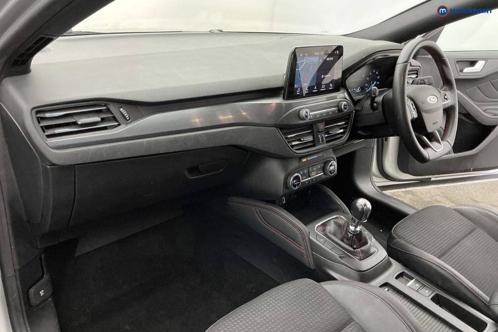 Ford Focus St-Line X Manual Petrol Hatchback - Stock Number (1632694) - 8th supplementary image