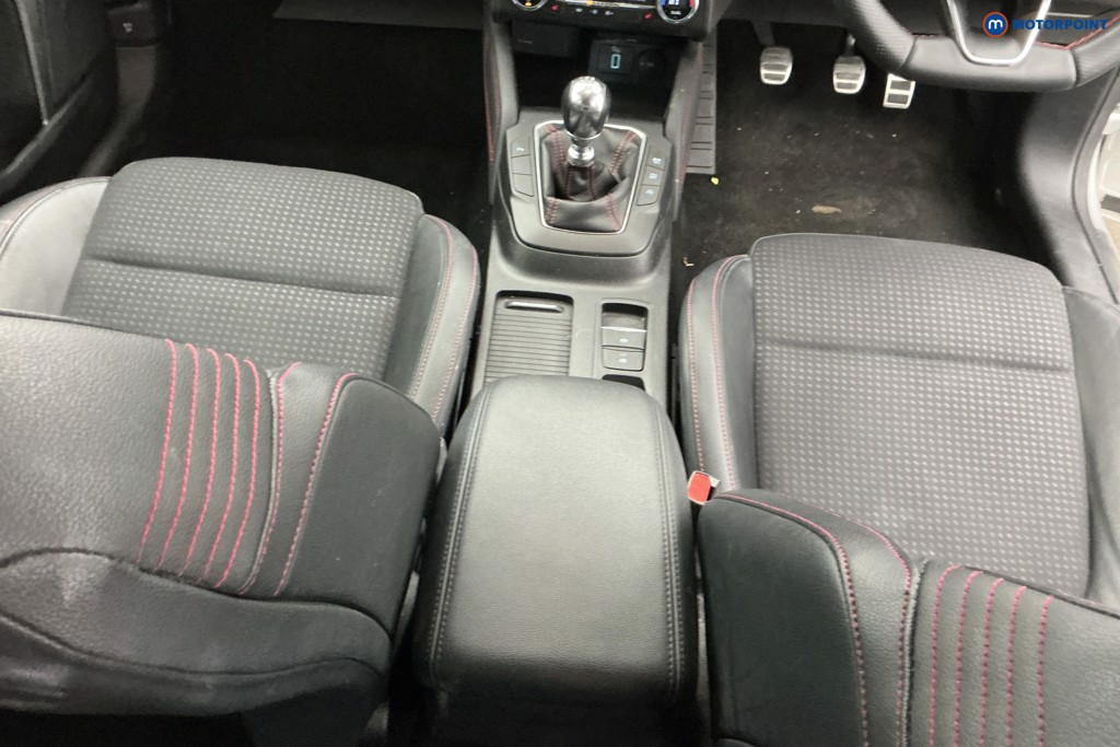 Ford Focus St-Line X Manual Petrol Hatchback - Stock Number (1632694) - 10th supplementary image