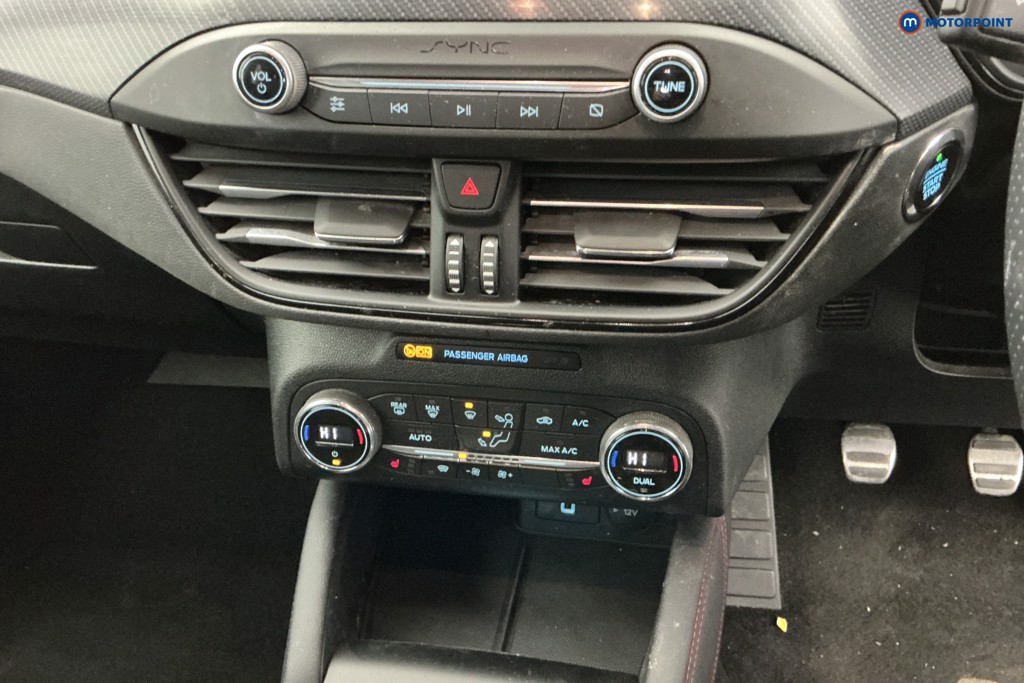 Ford Focus St-Line X Manual Petrol Hatchback - Stock Number (1632694) - 19th supplementary image