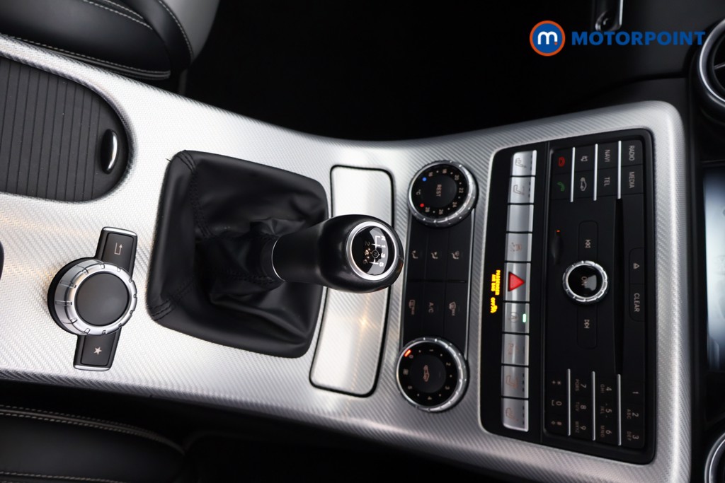 Mercedes-Benz SLC Final Edition Manual Petrol Convertible - Stock Number (1633041) - 8th supplementary image