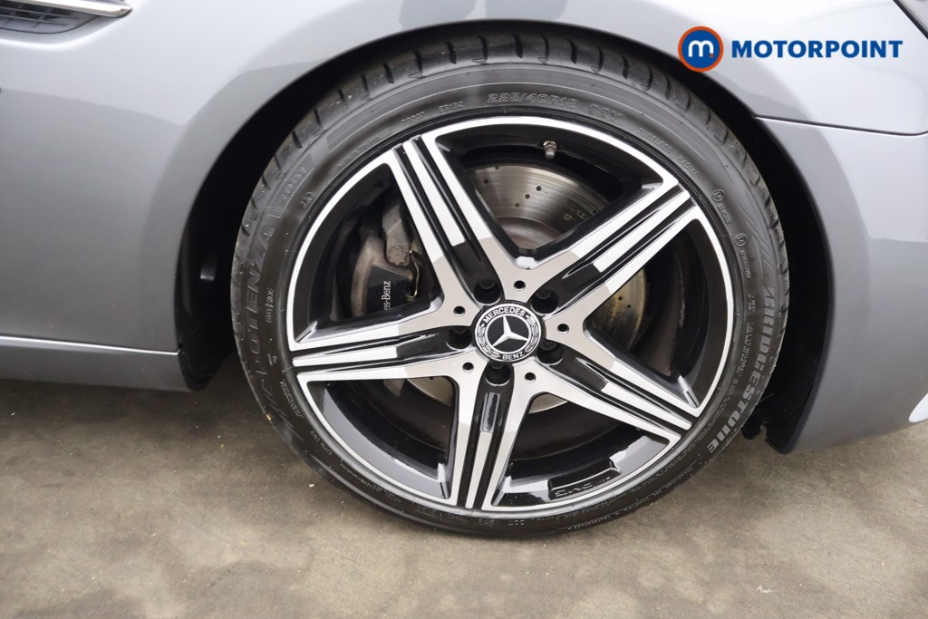 Mercedes-Benz SLC Final Edition Manual Petrol Convertible - Stock Number (1633041) - 21st supplementary image