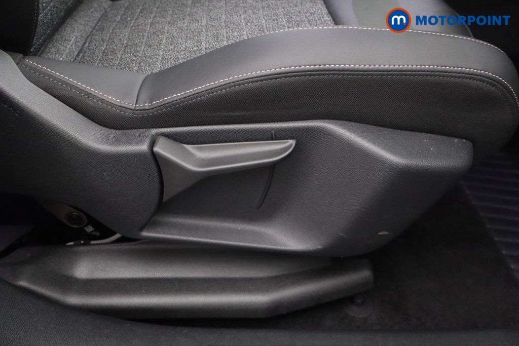 Peugeot 3008 Allure Automatic Petrol SUV - Stock Number (1633829) - 20th supplementary image