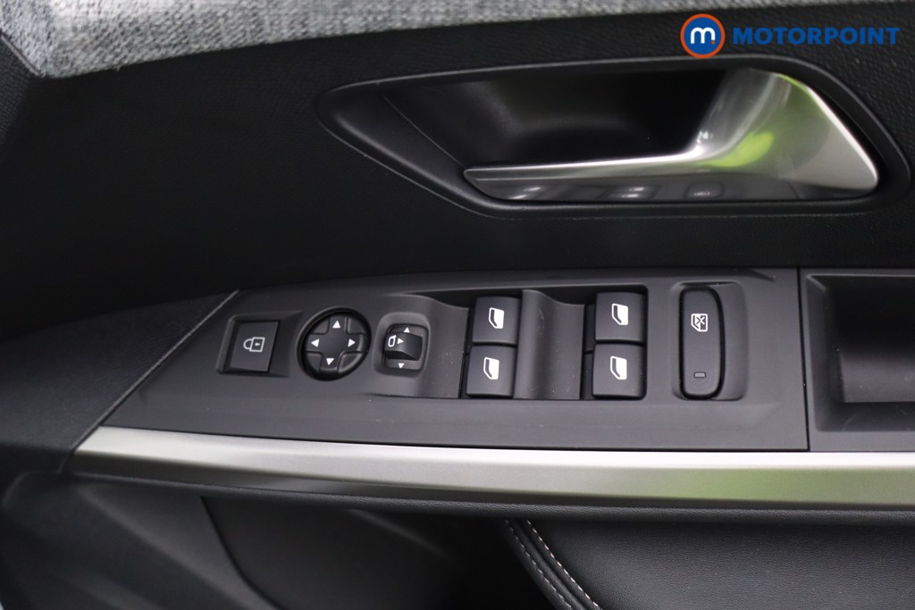 Peugeot 3008 Allure Automatic Petrol SUV - Stock Number (1633829) - 23rd supplementary image