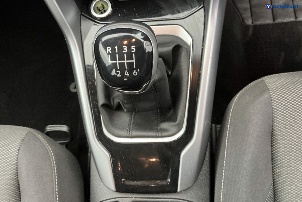 Volkswagen T-Roc Life Manual Petrol SUV - Stock Number (1633854) - 16th supplementary image