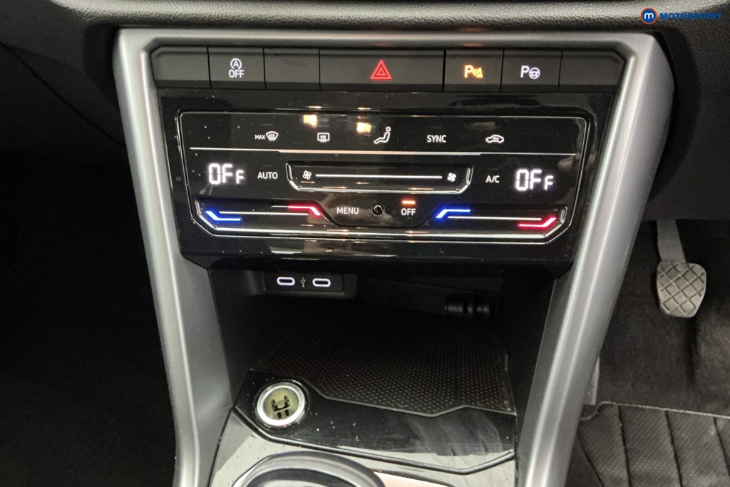 Volkswagen T-Roc Life Manual Petrol SUV - Stock Number (1633854) - 18th supplementary image