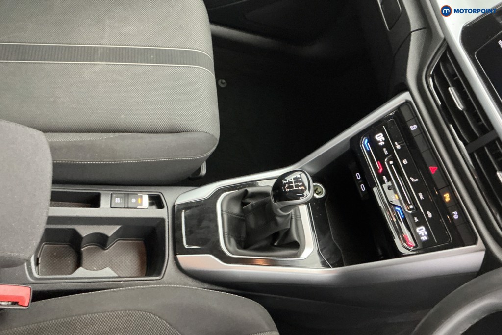 Volkswagen T-Roc Life Manual Petrol SUV - Stock Number (1633854) - 20th supplementary image