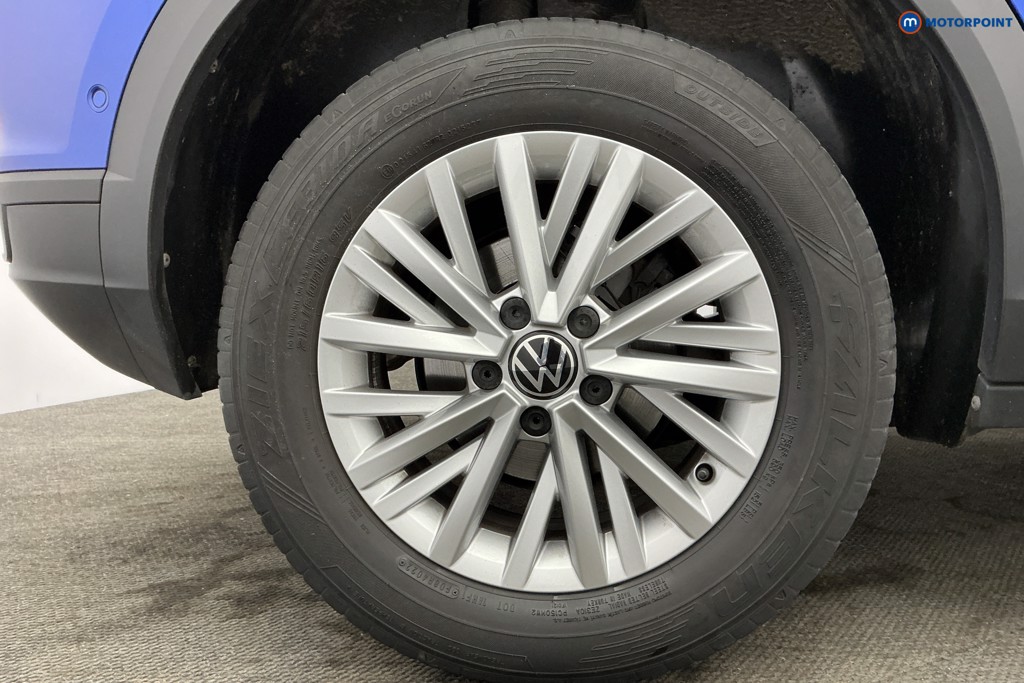 Volkswagen T-Roc Life Manual Petrol SUV - Stock Number (1633854) - 36th supplementary image
