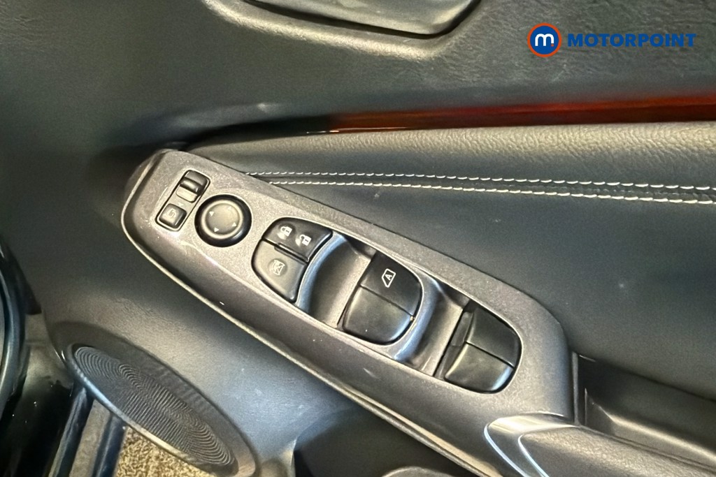 Nissan Juke Tekna Automatic Petrol SUV - Stock Number (1633931) - 20th supplementary image