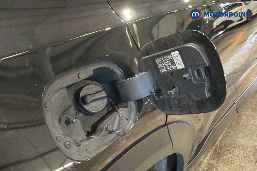 Nissan Juke Tekna Automatic Petrol SUV - Stock Number (1633931) - 41st supplementary image