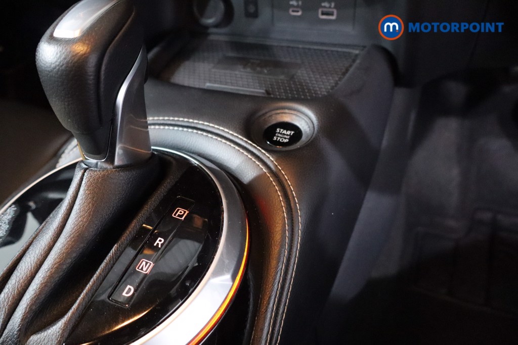 Nissan Juke Tekna Automatic Petrol SUV - Stock Number (1633937) - 22nd supplementary image