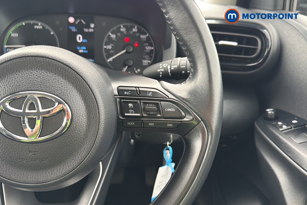 Toyota Yaris Icon Automatic Petrol-Electric Hybrid Hatchback - Stock Number (1634151) - 3rd supplementary image