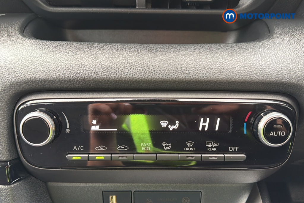 Toyota Yaris Icon Automatic Petrol-Electric Hybrid Hatchback - Stock Number (1634151) - 12th supplementary image