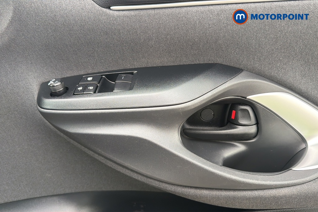 Toyota Yaris Icon Automatic Petrol-Electric Hybrid Hatchback - Stock Number (1634151) - 19th supplementary image