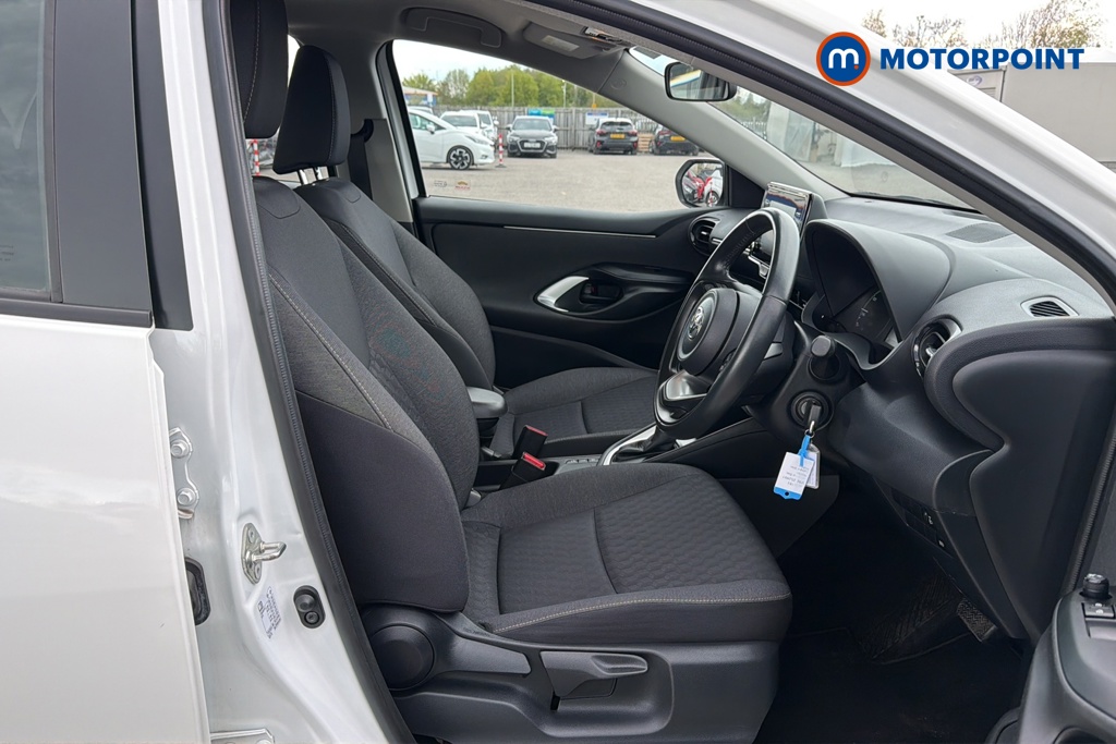 Toyota Yaris Icon Automatic Petrol-Electric Hybrid Hatchback - Stock Number (1634151) - 22nd supplementary image