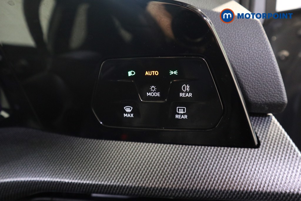 Volkswagen Golf R-Line Automatic Petrol Hatchback - Stock Number (1634430) - 14th supplementary image