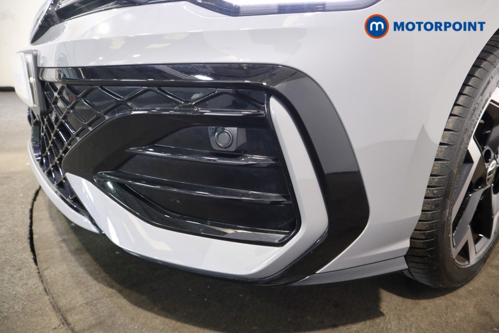 Volkswagen Golf R-Line Automatic Petrol Hatchback - Stock Number (1634430) - 37th supplementary image