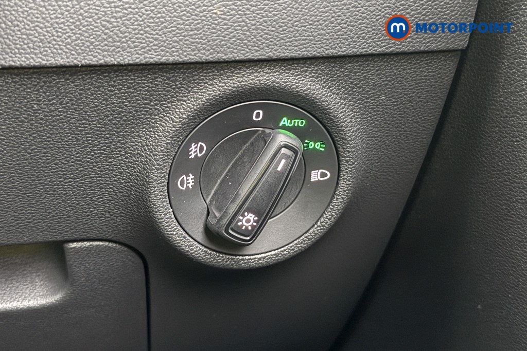 Skoda Karoq Se Drive Manual Petrol SUV - Stock Number (1634449) - 22nd supplementary image