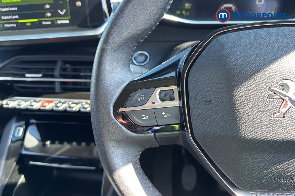 Peugeot 2008 Allure Premium Manual Petrol SUV - Stock Number (1634743) - 4th supplementary image