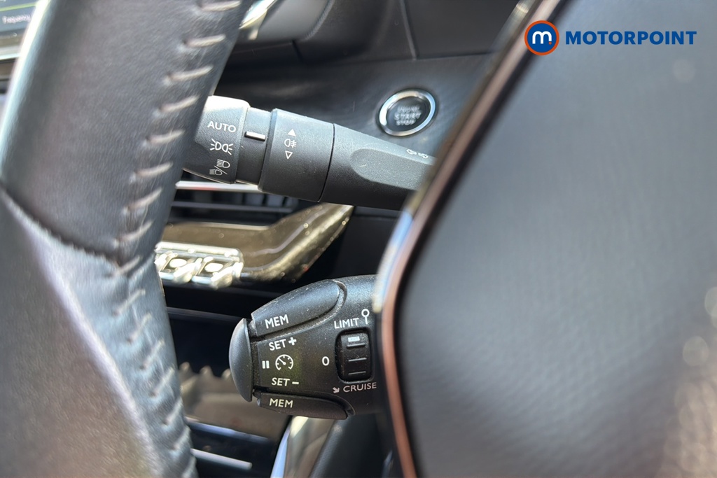 Peugeot 2008 Allure Premium Manual Petrol SUV - Stock Number (1634743) - 5th supplementary image