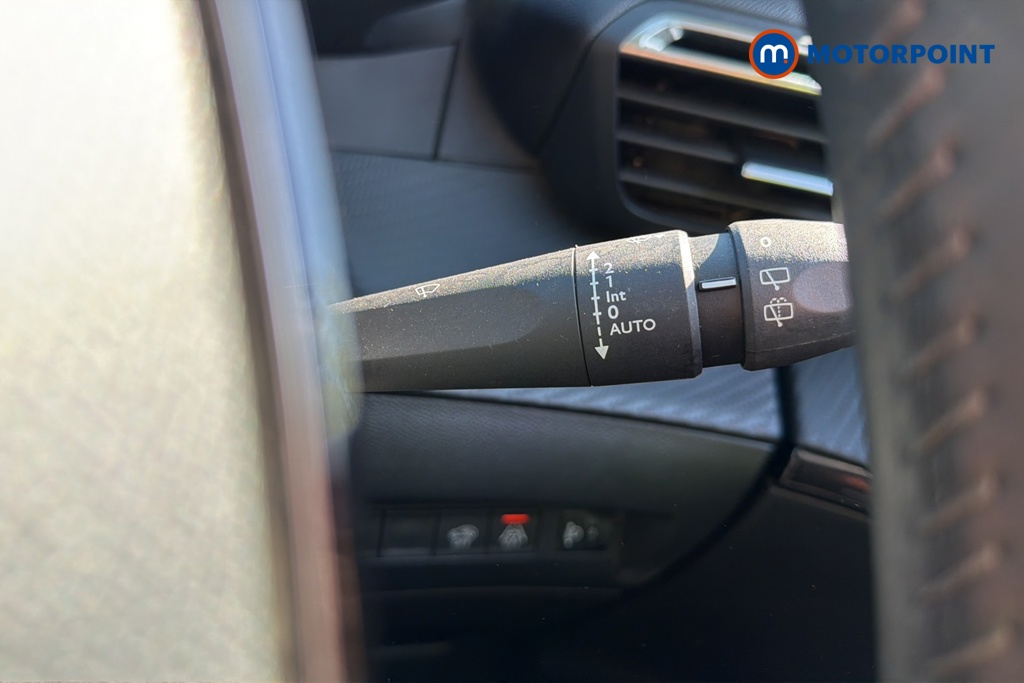 Peugeot 2008 Allure Premium Manual Petrol SUV - Stock Number (1634743) - 6th supplementary image
