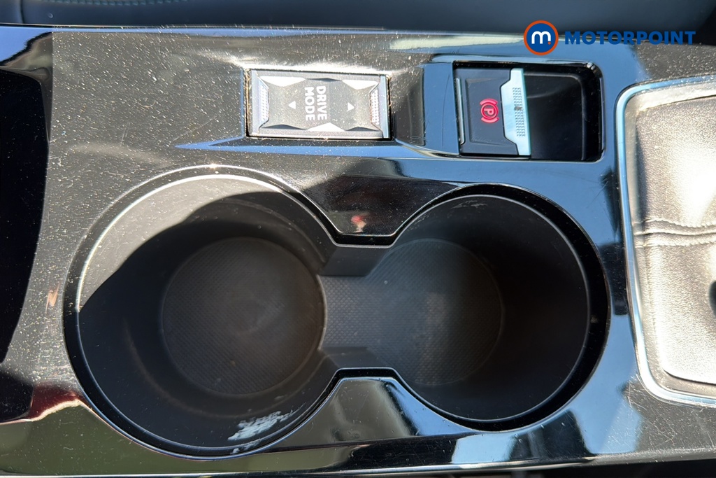 Peugeot 2008 Allure Premium Manual Petrol SUV - Stock Number (1634743) - 16th supplementary image