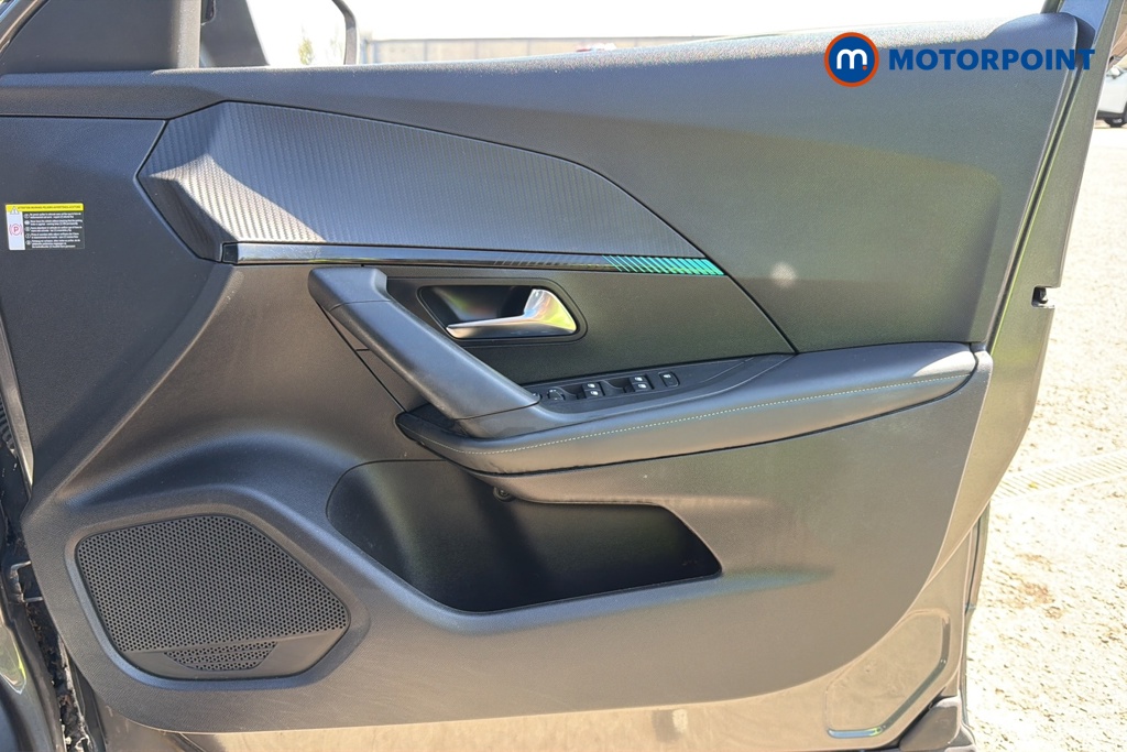 Peugeot 2008 Allure Premium Manual Petrol SUV - Stock Number (1634743) - 18th supplementary image