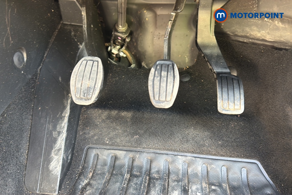 Peugeot 2008 Allure Premium Manual Petrol SUV - Stock Number (1634743) - 24th supplementary image