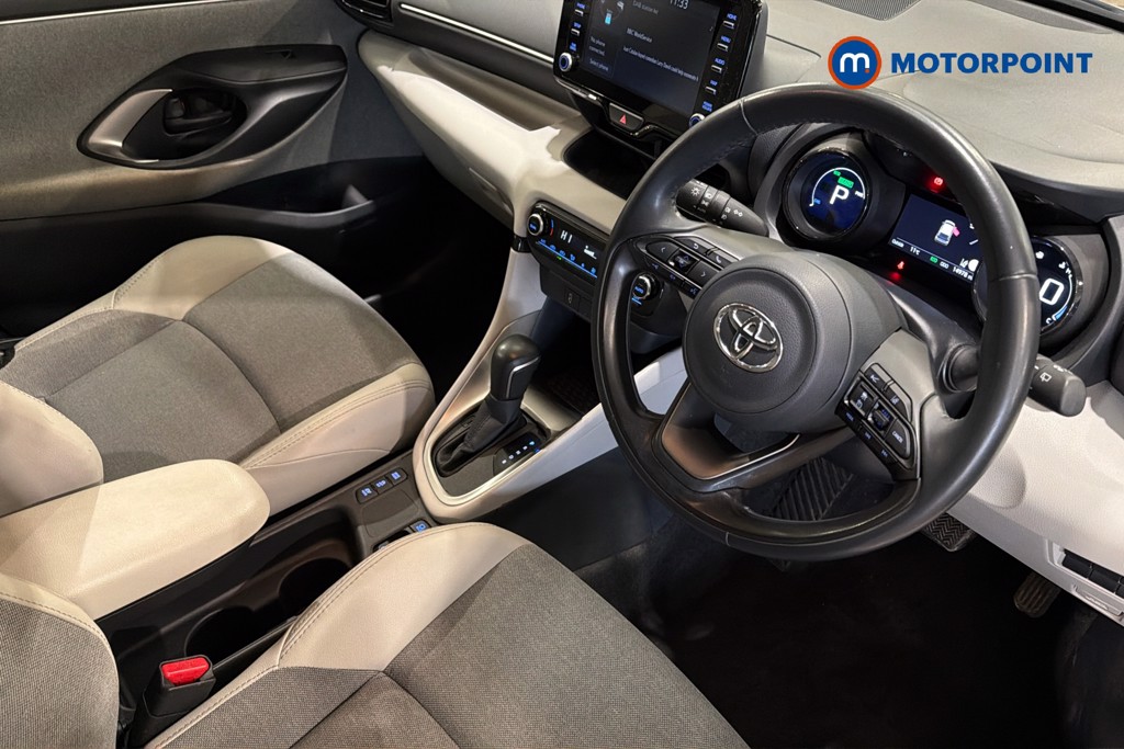 Toyota Yaris Excel Automatic Petrol-Electric Hybrid Hatchback - Stock Number (1634823) - 2nd supplementary image