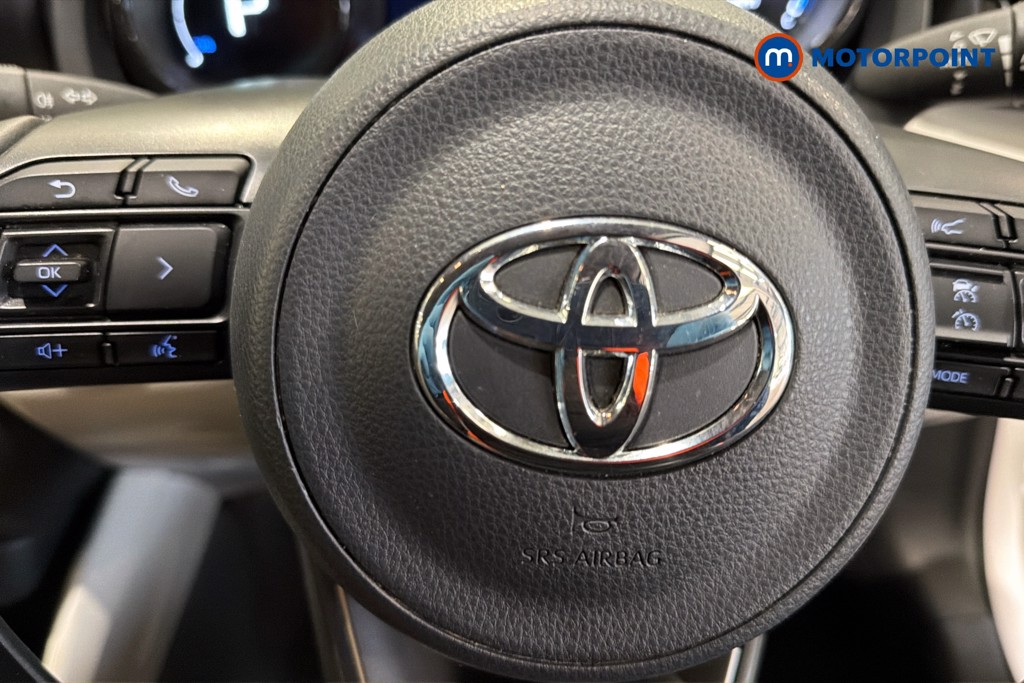 Toyota Yaris Excel Automatic Petrol-Electric Hybrid Hatchback - Stock Number (1634823) - 5th supplementary image