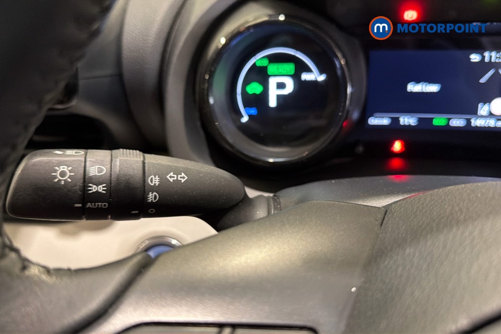 Toyota Yaris Excel Automatic Petrol-Electric Hybrid Hatchback - Stock Number (1634823) - 6th supplementary image