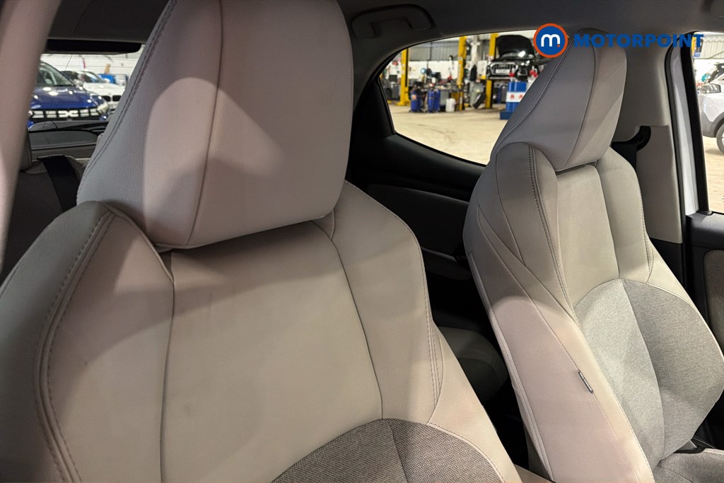 Toyota Yaris Excel Automatic Petrol-Electric Hybrid Hatchback - Stock Number (1634823) - 23rd supplementary image