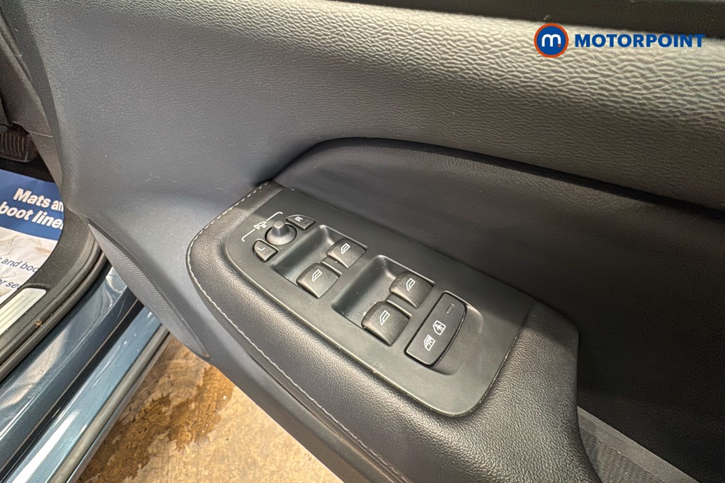 Volvo V60 Plus Automatic Petrol Estate - Stock Number (1634924) - 20th supplementary image
