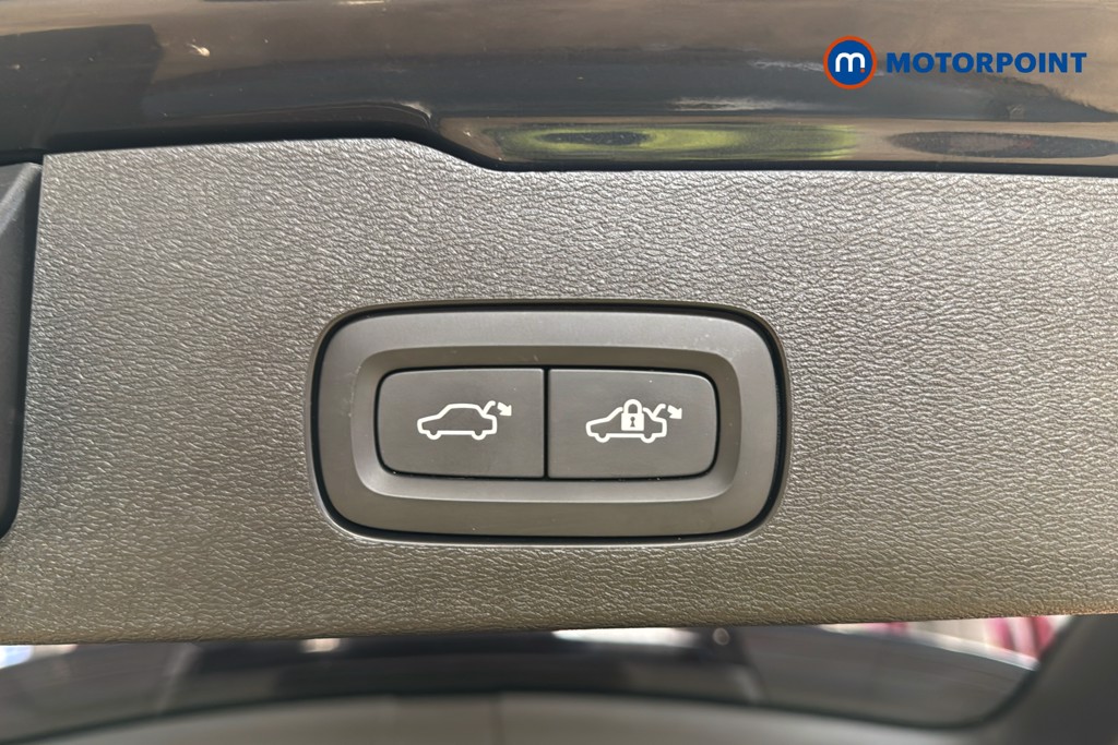 Volvo V60 Plus Automatic Petrol Estate - Stock Number (1634924) - 35th supplementary image