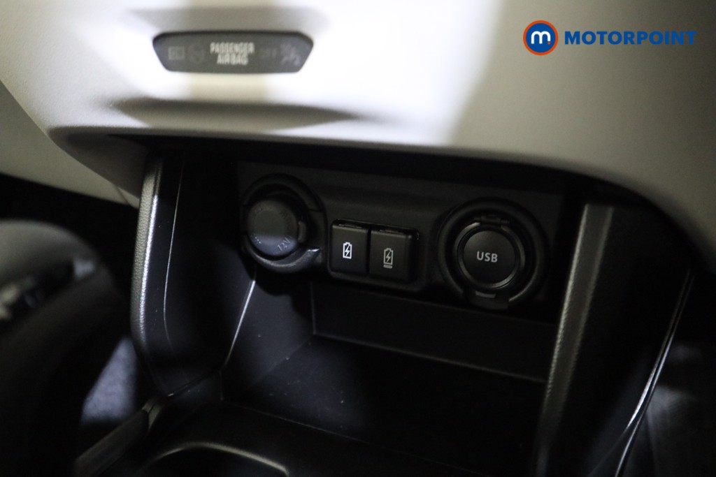 Suzuki Swift Ultra Automatic Petrol Hatchback - Stock Number (1635123) - 8th supplementary image