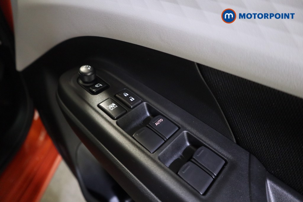 Suzuki Swift Ultra Automatic Petrol Hatchback - Stock Number (1635123) - 14th supplementary image