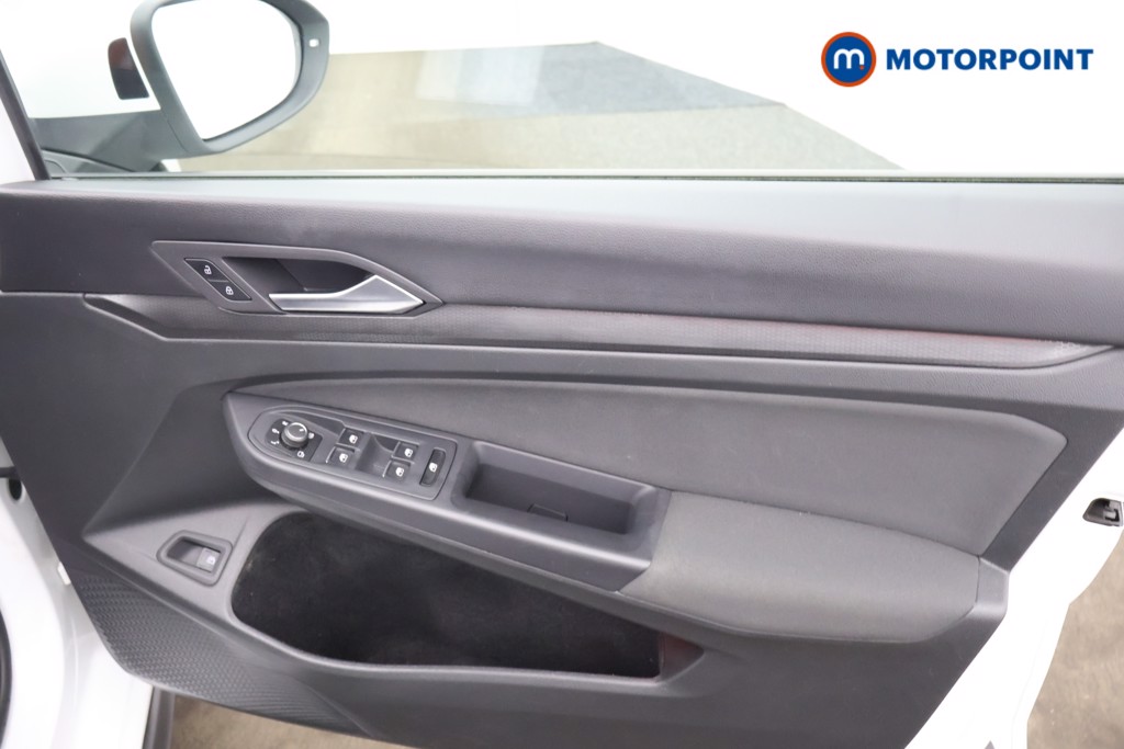 Volkswagen Golf GTE Automatic Petrol Plug-In Hybrid Hatchback - Stock Number (1635253) - 11th supplementary image