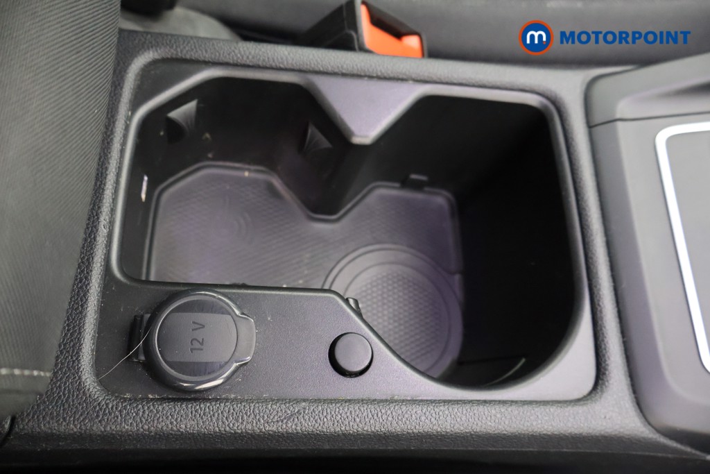 Volkswagen Golf Life Automatic Diesel Hatchback - Stock Number (1635309) - 7th supplementary image