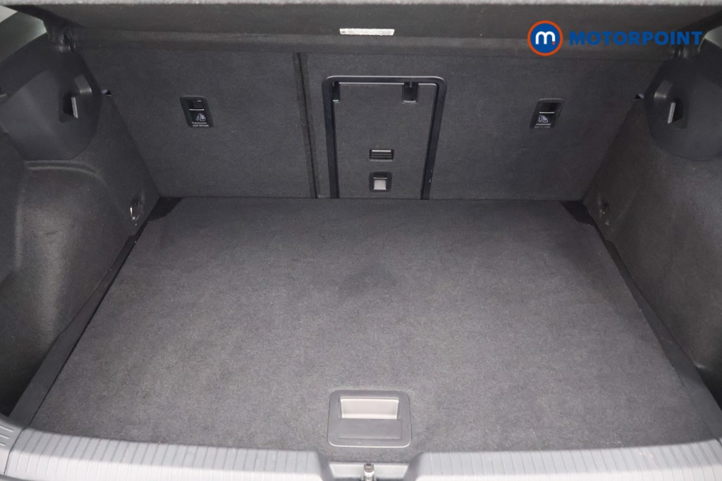 Volkswagen Golf Life Automatic Diesel Hatchback - Stock Number (1635309) - 11th supplementary image