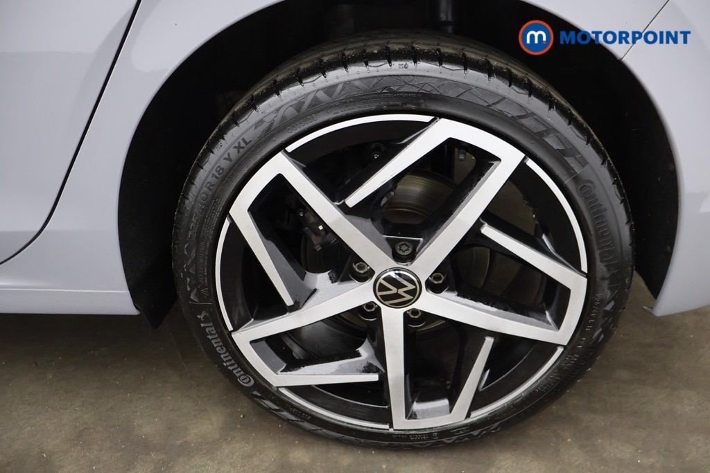 Volkswagen Golf Life Automatic Diesel Hatchback - Stock Number (1635309) - 15th supplementary image