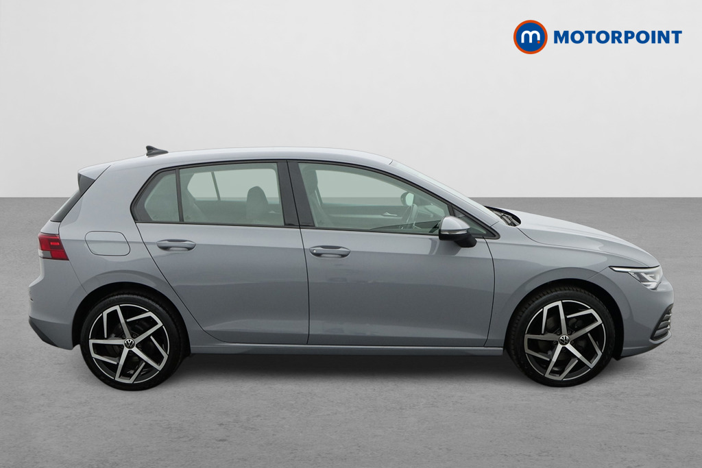 Volkswagen Golf Life Automatic Diesel Hatchback - Stock Number (1635309) - Drivers side