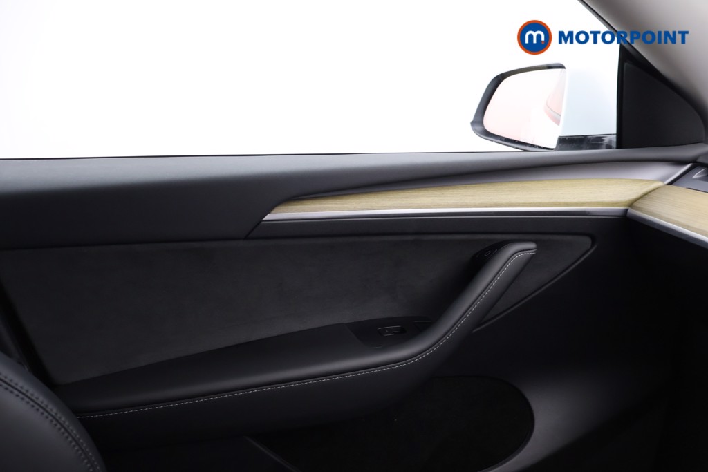 Tesla Model Y Rwd 5Dr Auto Automatic Electric SUV - Stock Number (1635316) - 8th supplementary image