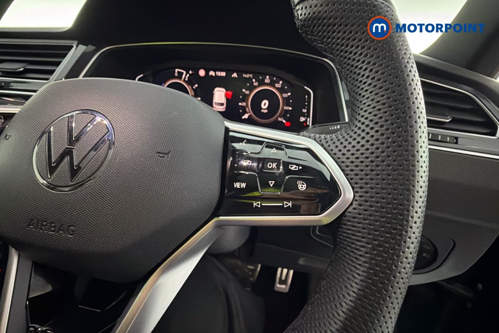 Volkswagen Tiguan Black Edition Automatic Petrol Plug-In Hybrid SUV - Stock Number (1635986) - 4th supplementary image
