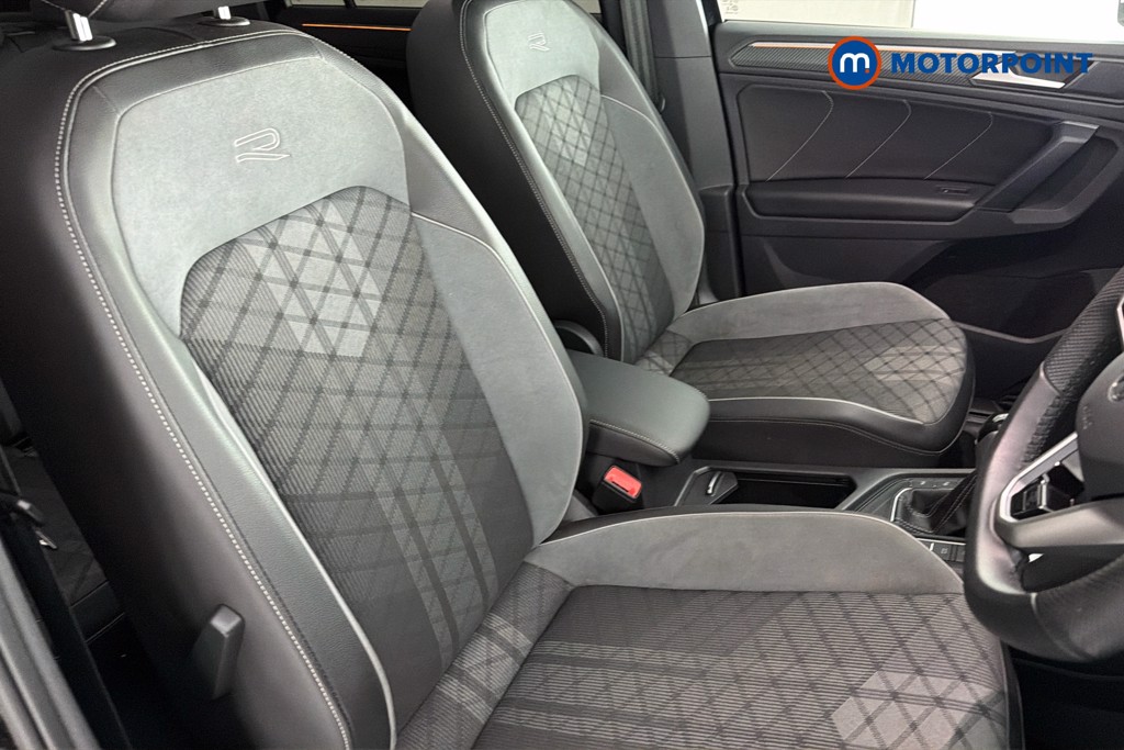 Volkswagen Tiguan Black Edition Automatic Petrol Plug-In Hybrid SUV - Stock Number (1635986) - 22nd supplementary image