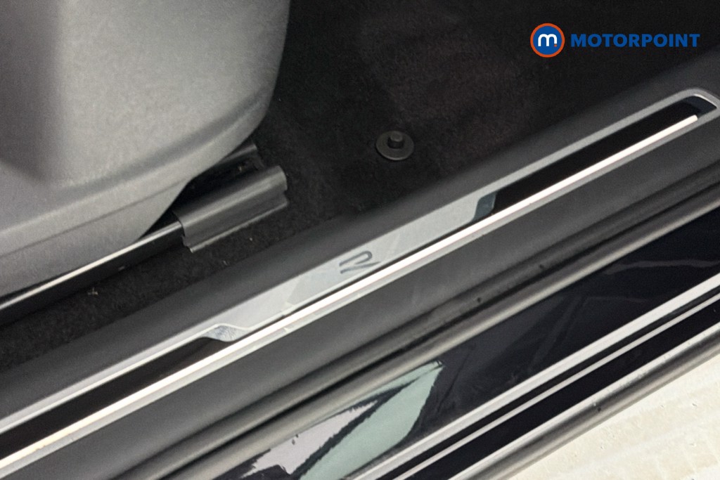 Volkswagen Tiguan Black Edition Automatic Petrol Plug-In Hybrid SUV - Stock Number (1635986) - 27th supplementary image