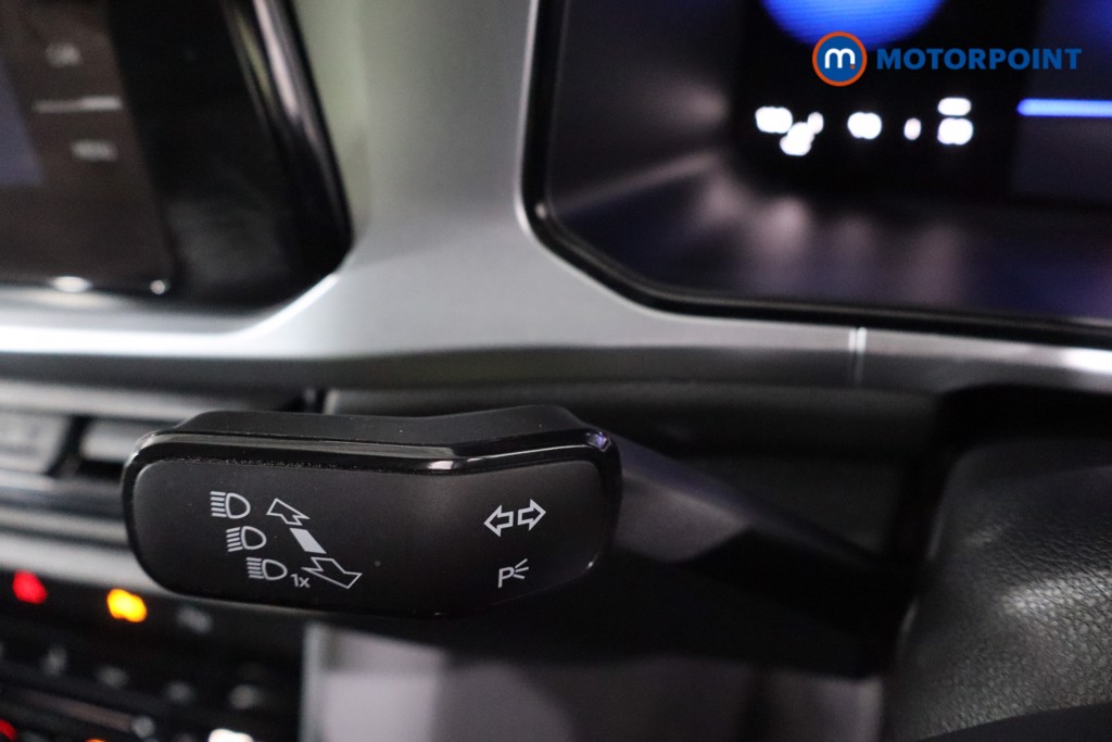 Volkswagen T-Roc Life Manual Petrol SUV - Stock Number (1635989) - 14th supplementary image