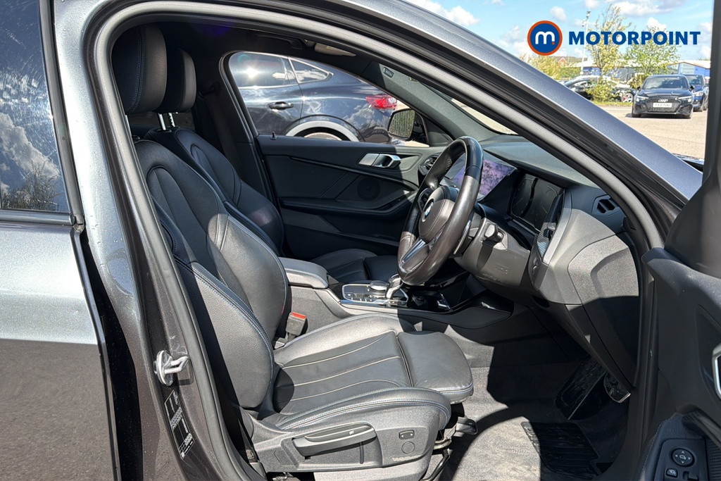 BMW 1 Series M Sport Automatic Diesel Hatchback - Stock Number (1636060) - 22nd supplementary image