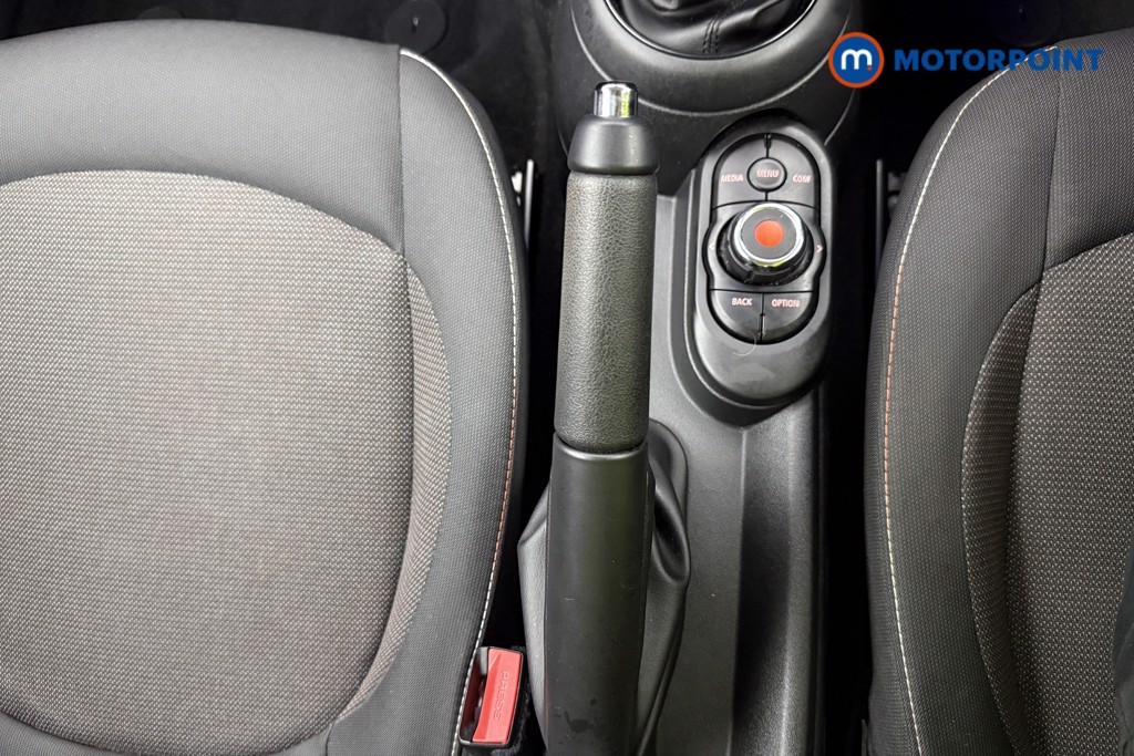 Mini Hatchback Cooper Classic Manual Petrol Hatchback - Stock Number (1636079) - 19th supplementary image