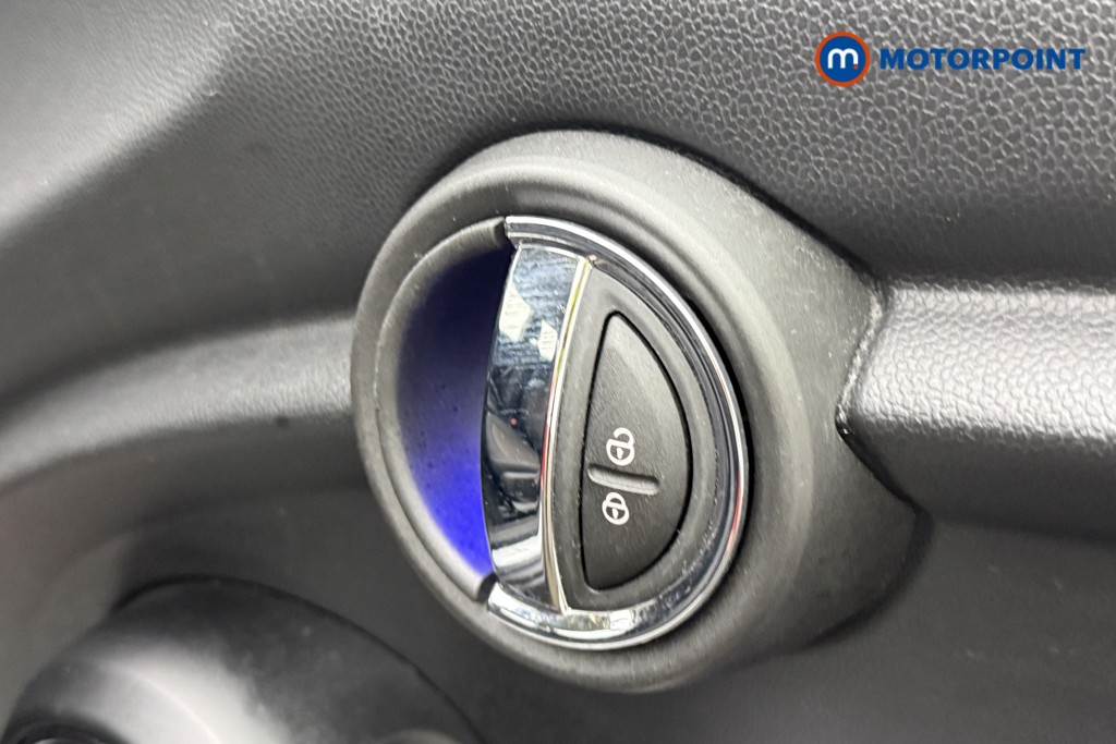 Mini Hatchback Cooper Classic Manual Petrol Hatchback - Stock Number (1636079) - 26th supplementary image